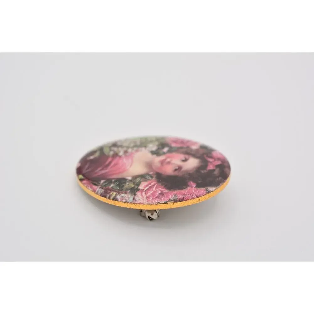 Vintage Porcelain Pin Brooch Girl Picture Screen Print Oldie Colorful 90s BinAT